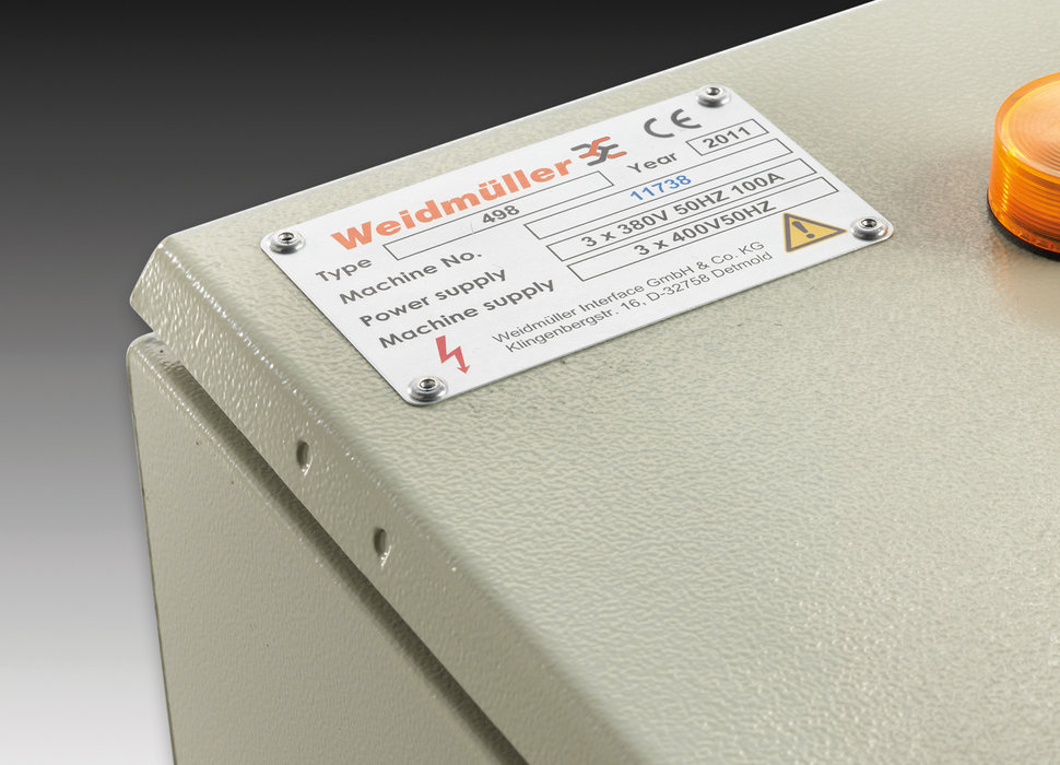 MetalliCard de Weidmüller: etiquetas metálicas de aluminio o acero inoxidable para señalización de equipamiento eléctrico y cables